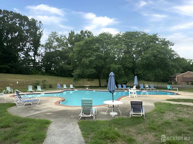 316 Meadow Woods Lane, Lawrence, NJ 08648
