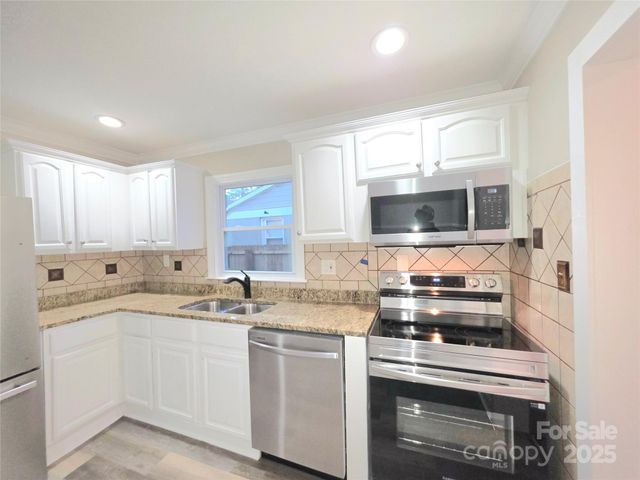 2122 Kilborne Drive, Charlotte, NC 28205