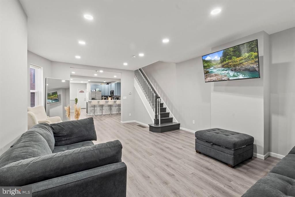 4928 FLORENCE AVE, Philadelphia, PA 19143