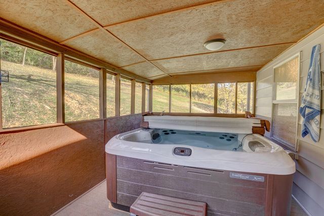 1923 Poplar Ridge Road, Melbourne, KY 41059