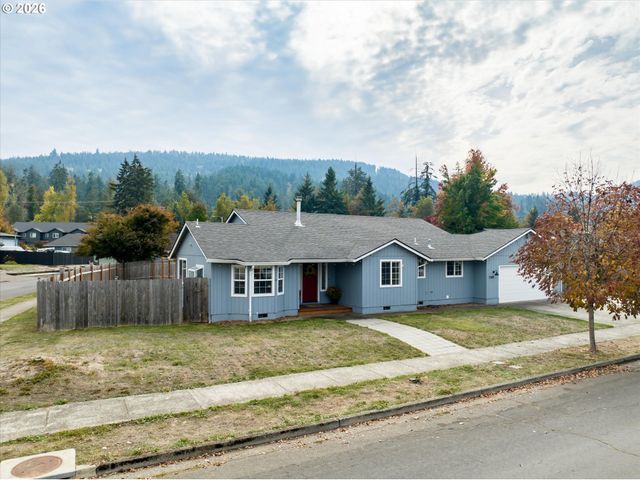 7345 B St, Springfield, OR 97478