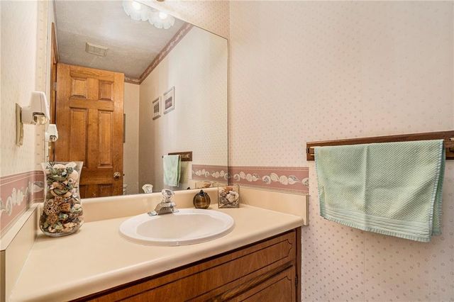 2260 Deer Oaks Trail, Lawrenceville, GA 30044