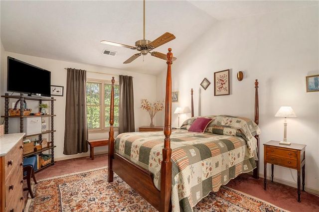 2260 Deer Oaks Trail, Lawrenceville, GA 30044