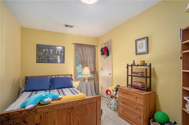 2260 Deer Oaks Trail, Lawrenceville, GA 30044