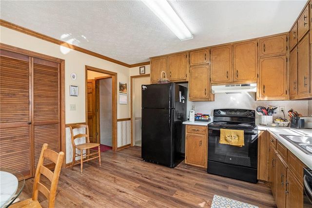 2260 Deer Oaks Trail, Lawrenceville, GA 30044