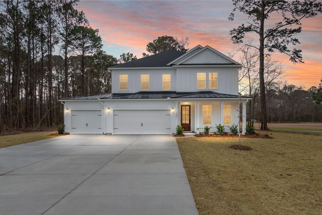 Image 1 of property listing at 1289 Hamlin Road, Mount Pleasant, SC 29466
