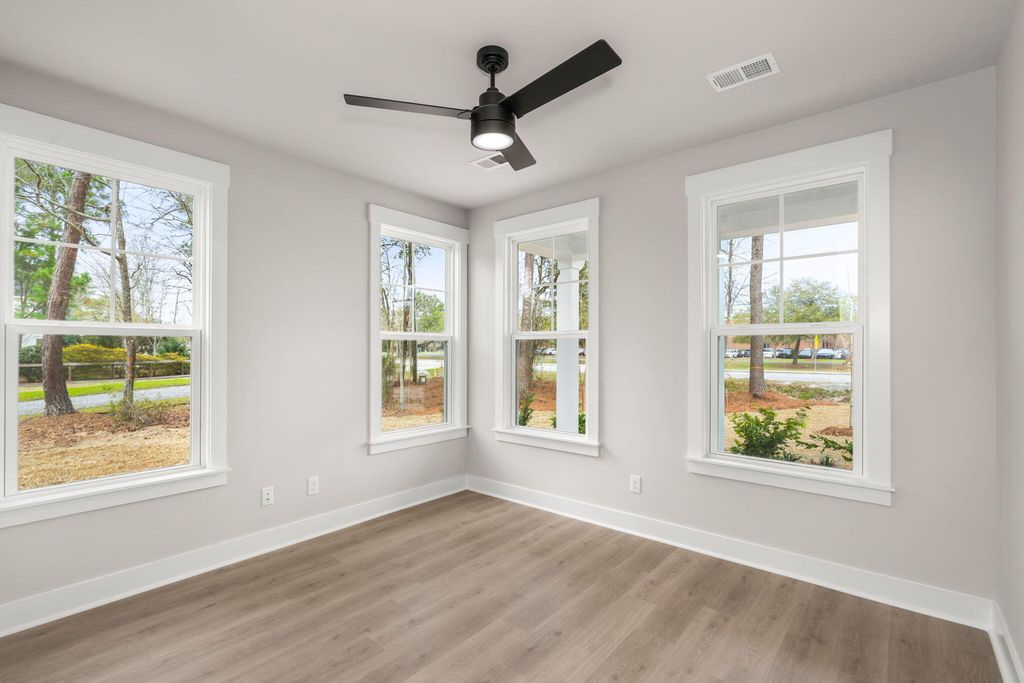 Image 27 of property listing at 1289 Hamlin Road, Mount Pleasant, SC 29466