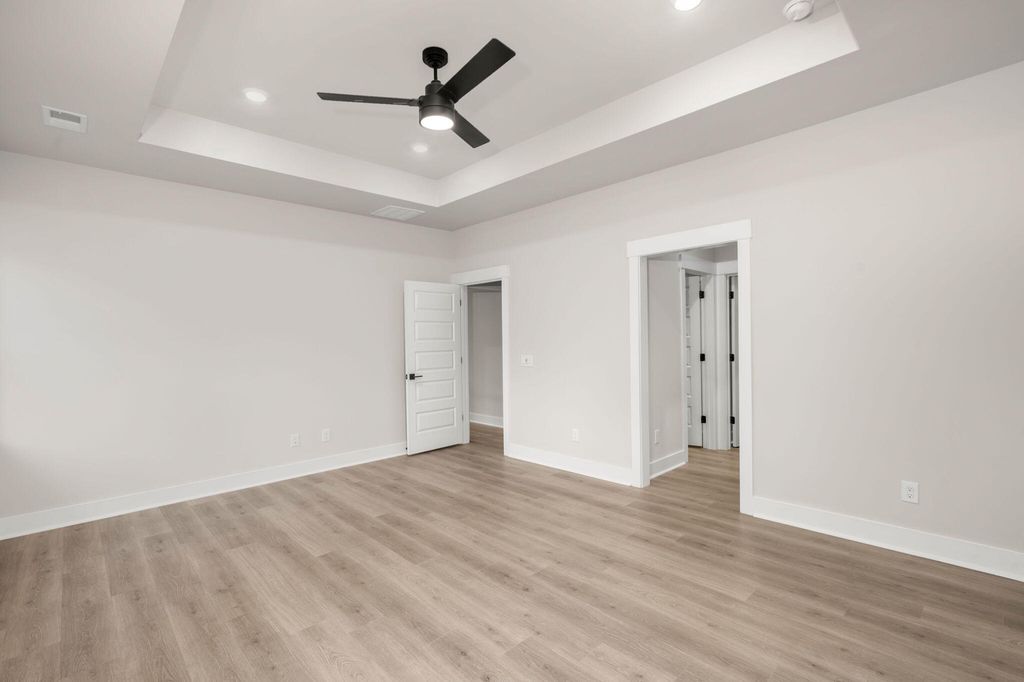 Image 34 of property listing at 1289 Hamlin Road, Mount Pleasant, SC 29466