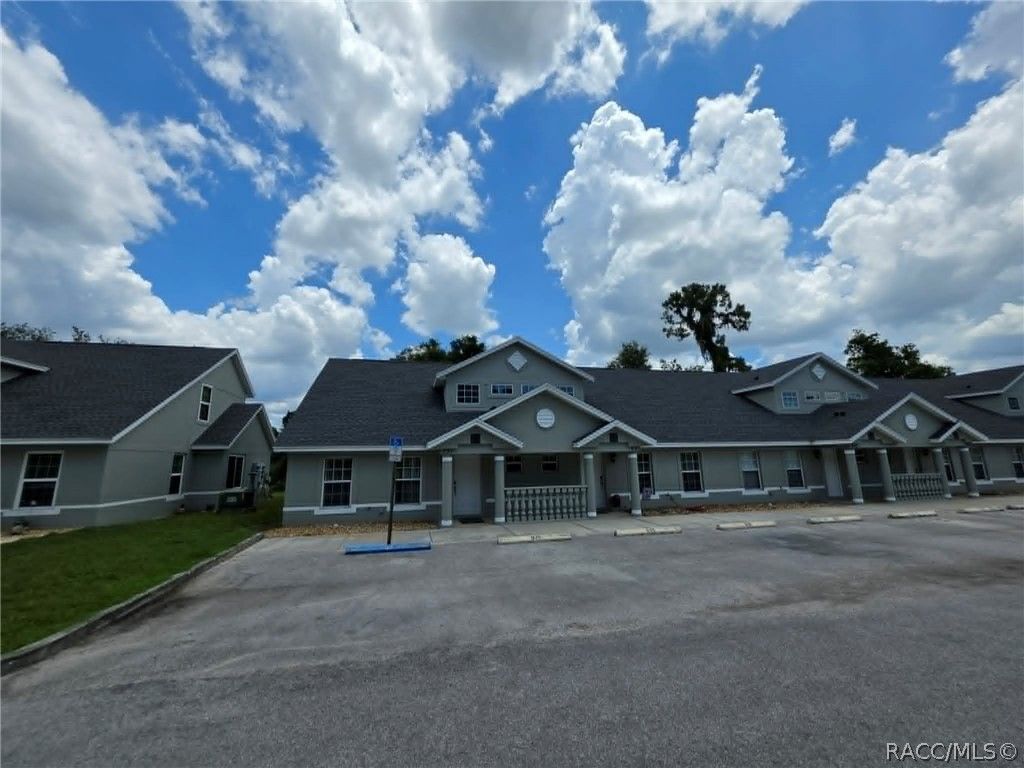 835 N Rembrandt Way, Inverness, FL 34453