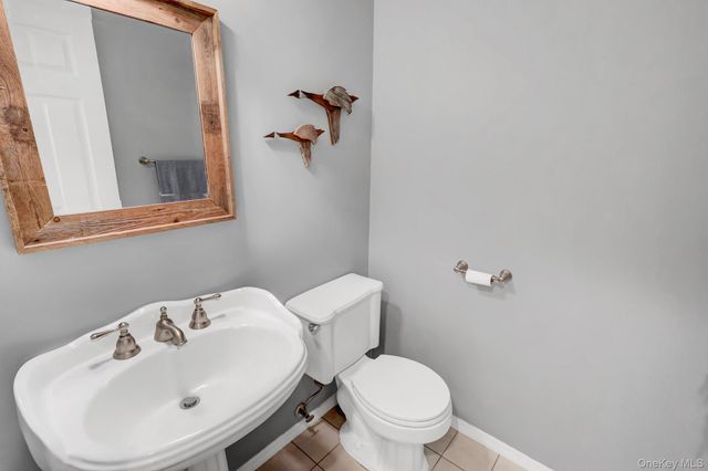 16 Maplewood Drive, Northport, NY 11768