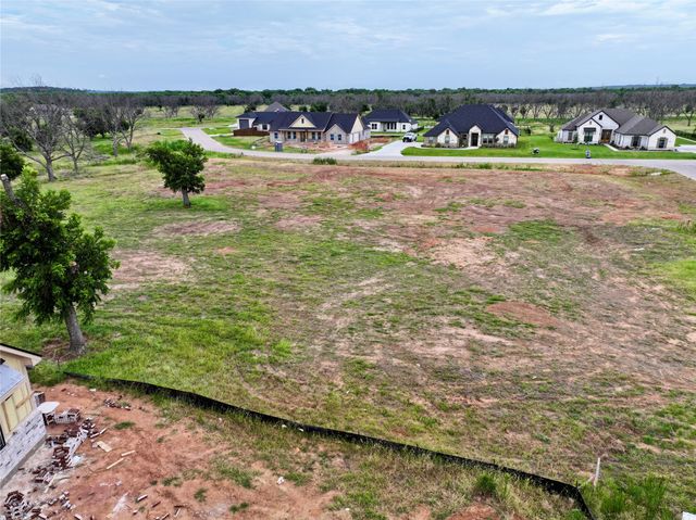100 Hazlewood Court, Granbury, TX 76049