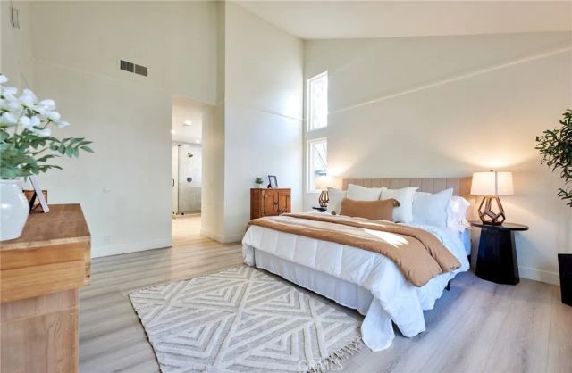 24961 Ravenswood, Lake Forest, CA 92630