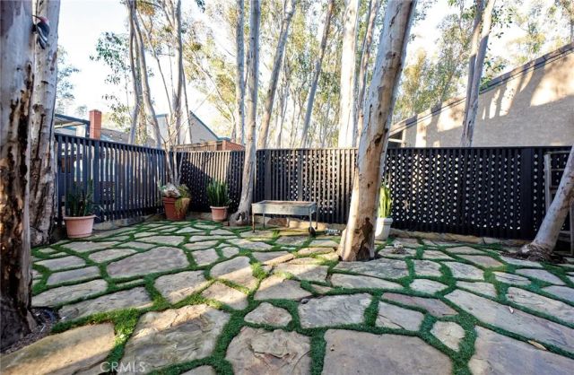 24961 Ravenswood, Lake Forest, CA 92630