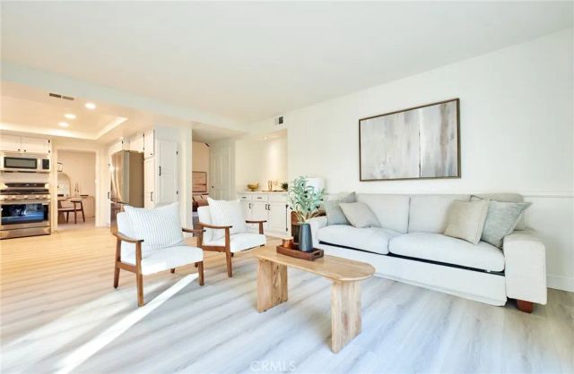 24961 Ravenswood, Lake Forest, CA 92630