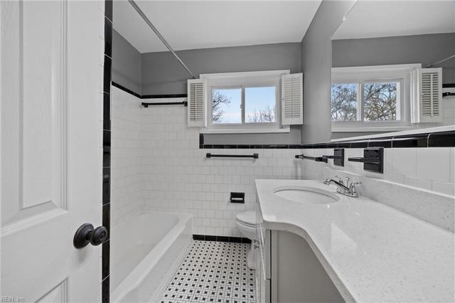 101 Yorkshire TER, Hampton, VA 23666