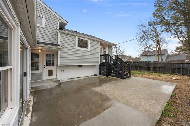 101 Yorkshire TER, Hampton, VA 23666