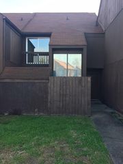 2 Sycamore Ct, Antioch, TN 37013