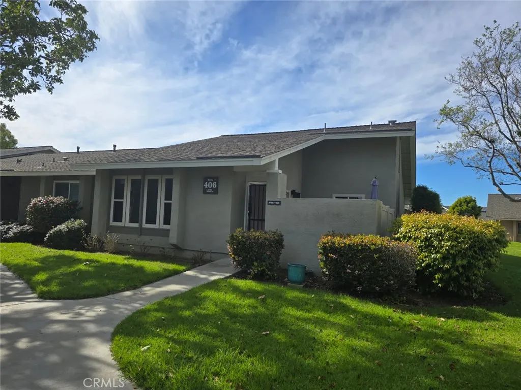 8766 Tulare Drive 406F, Huntington Beach, CA 92646