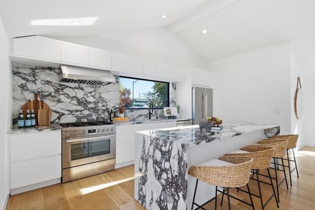 909 Sunnybrae Boulevard, San Mateo, CA 94402