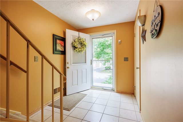 204 Wycliff Drive, Webster, NY 14580