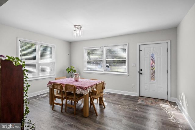16 OREGON AVE, Mount Laurel, NJ 08054