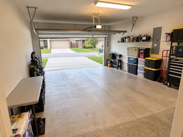 7548 Cherrybark Oak Dr, Gonzales, LA 70737