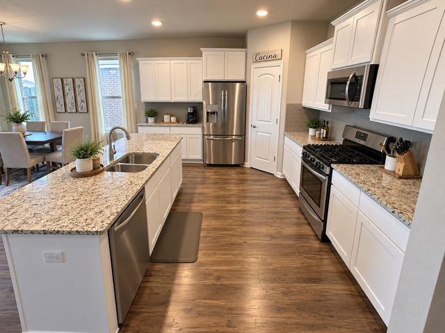 7548 Cherrybark Oak Dr, Gonzales, LA 70737