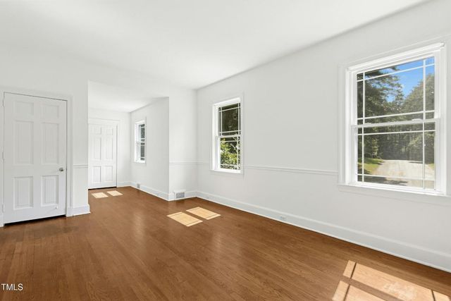 402 W Belle Street, Henderson, NC 27536