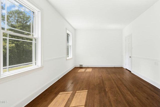 402 W Belle Street, Henderson, NC 27536