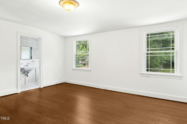 402 W Belle Street, Henderson, NC 27536