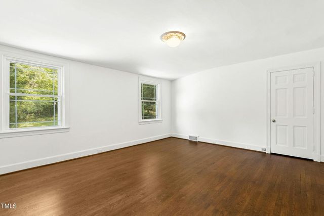 402 W Belle Street, Henderson, NC 27536