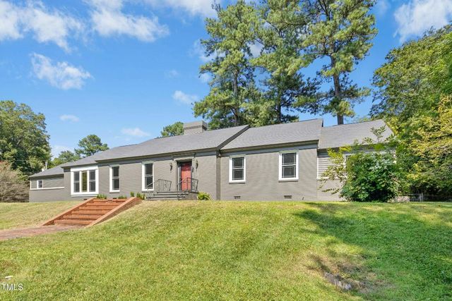 402 W Belle Street, Henderson, NC 27536