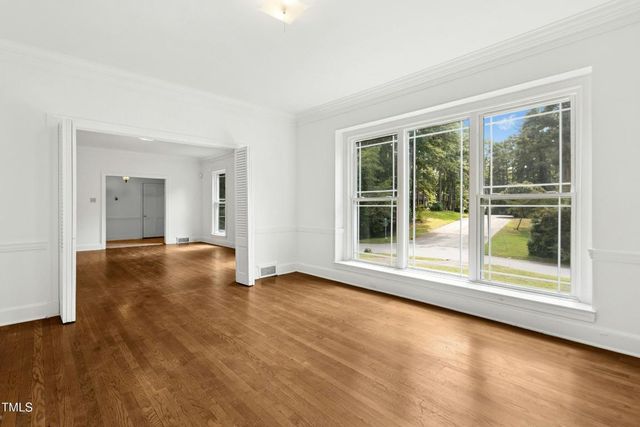 402 W Belle Street, Henderson, NC 27536