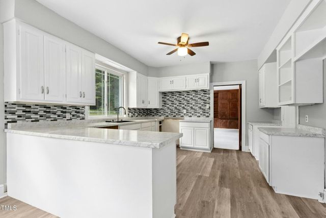 402 W Belle Street, Henderson, NC 27536