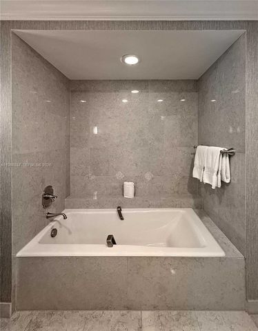 601 N Fort Lauderdale Beach Blvd 713, Fort Lauderdale, FL 33304