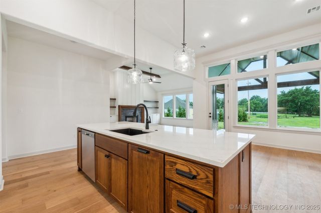 1513 N 71st Street, Broken Arrow, OK 74014