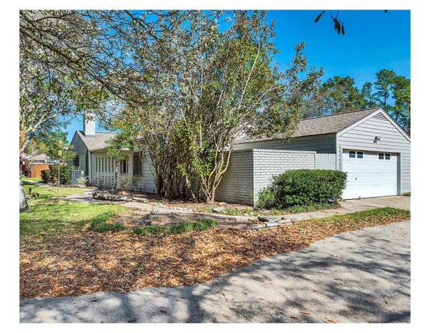 13902 Paradise Valley Drive E, Houston, TX 77069