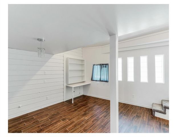 13902 Paradise Valley Drive E, Houston, TX 77069