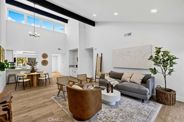 25 Dogwood S, Irvine, CA 92612