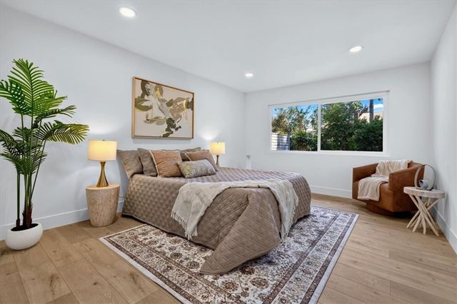 25 Dogwood S, Irvine, CA 92612