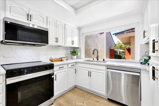 25 Dogwood S, Irvine, CA 92612