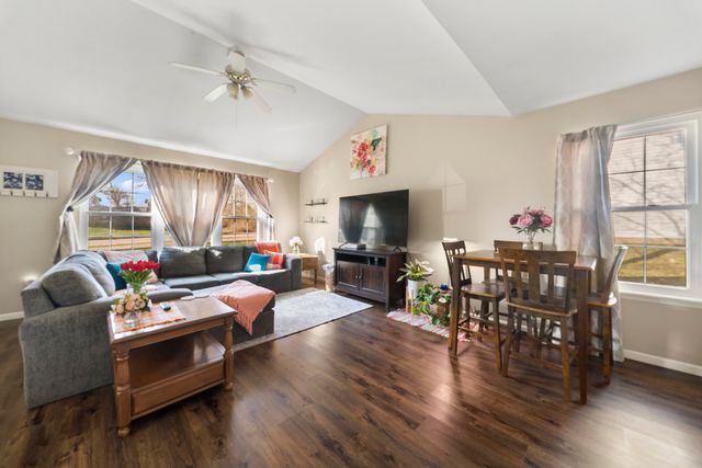 5385 E TRIKALLA DR, Columbia, MO 65202