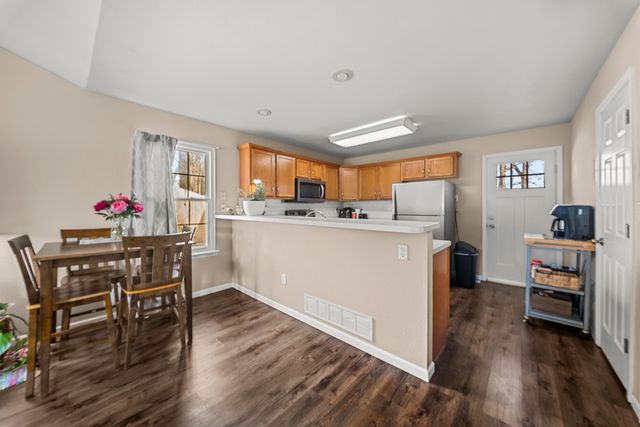 5385 E TRIKALLA DR, Columbia, MO 65202