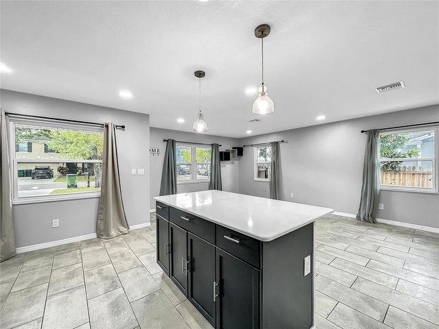 6809 S HIMES AVENUE, Tampa, FL 33611