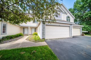 1975 Waterford Pl SW, Rochester, MN 55902