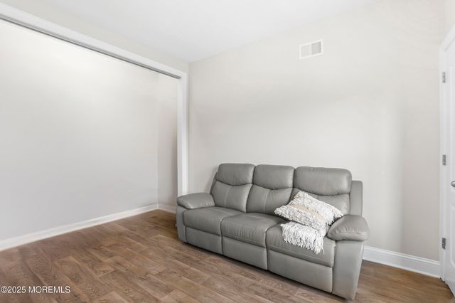 4 Stamford Hill Road, Lakewood, NJ 08701