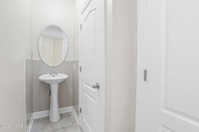 4 Stamford Hill Road, Lakewood, NJ 08701