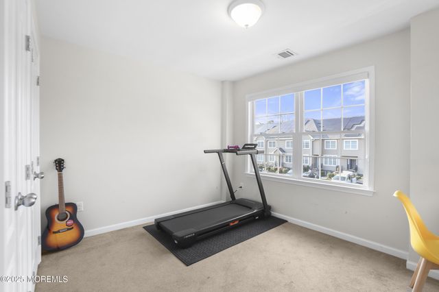 4 Stamford Hill Road, Lakewood, NJ 08701