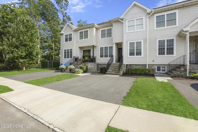 4 Stamford Hill Road, Lakewood, NJ 08701