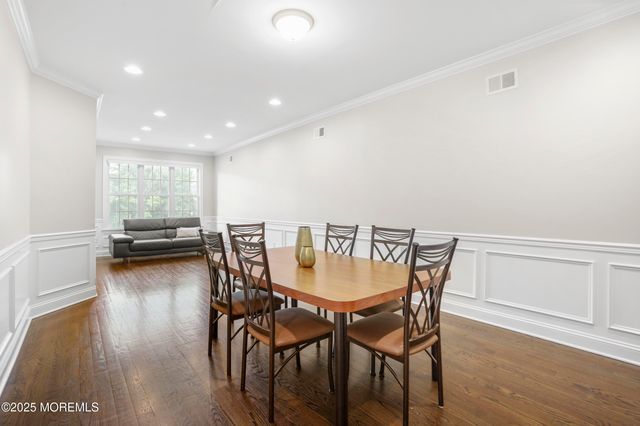 4 Stamford Hill Road, Lakewood, NJ 08701